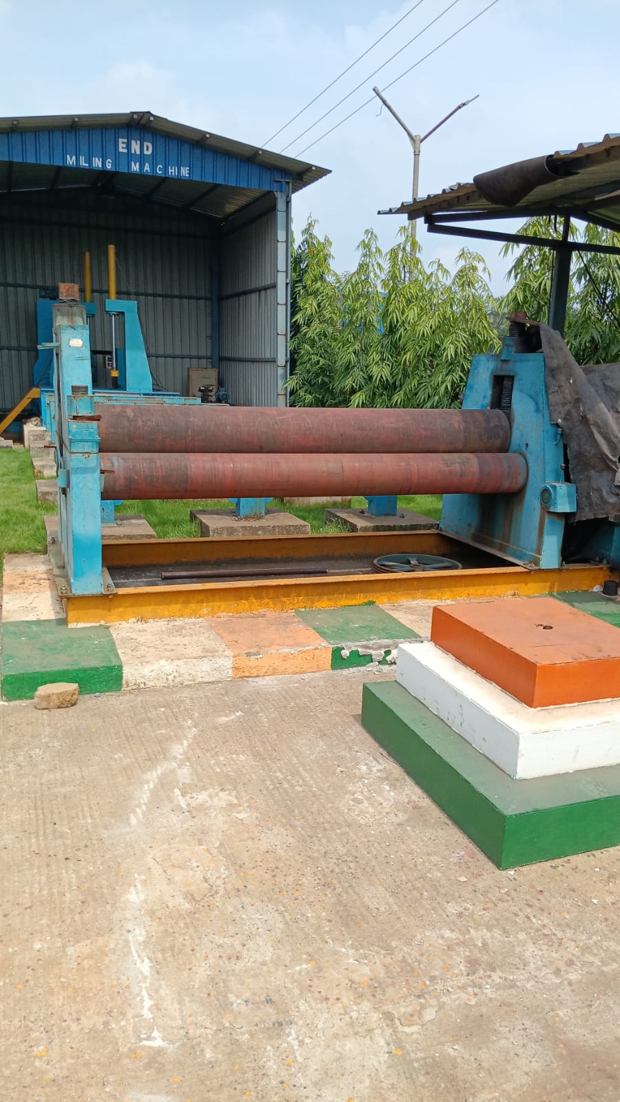 PLATE BENDING MACHINE