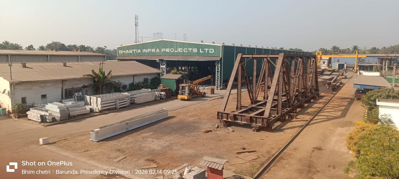 Fabricated bridge girder