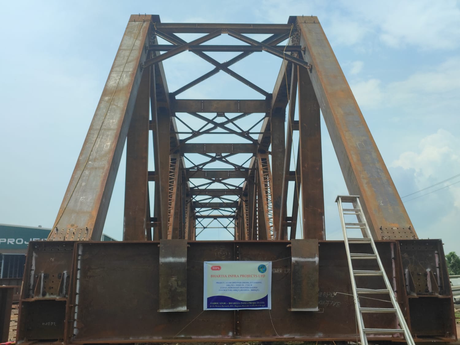 Fabricated bridge girder