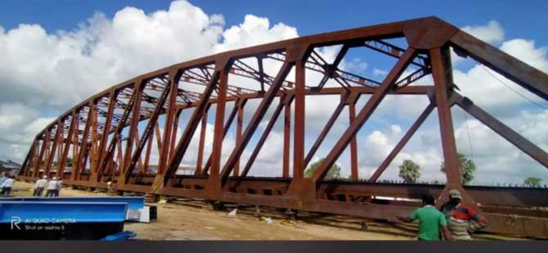 Fabricated bridge girder