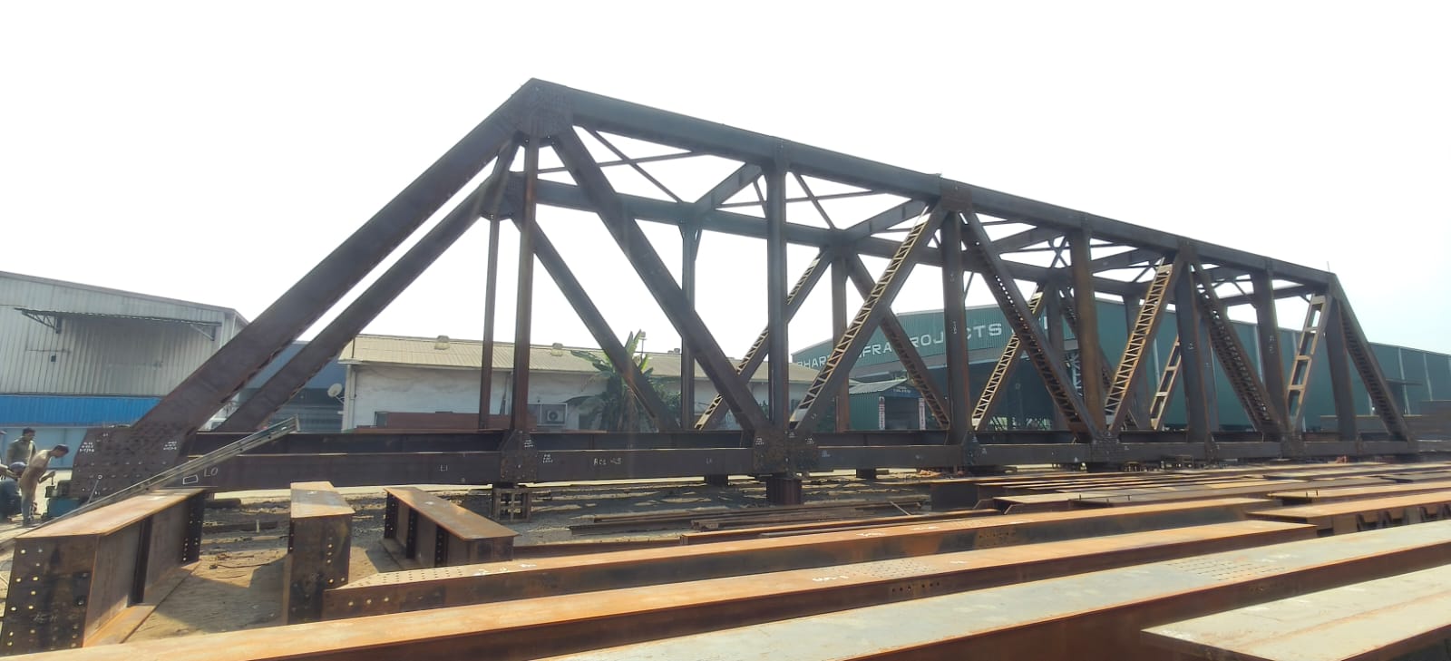 Fabricated bridge girder