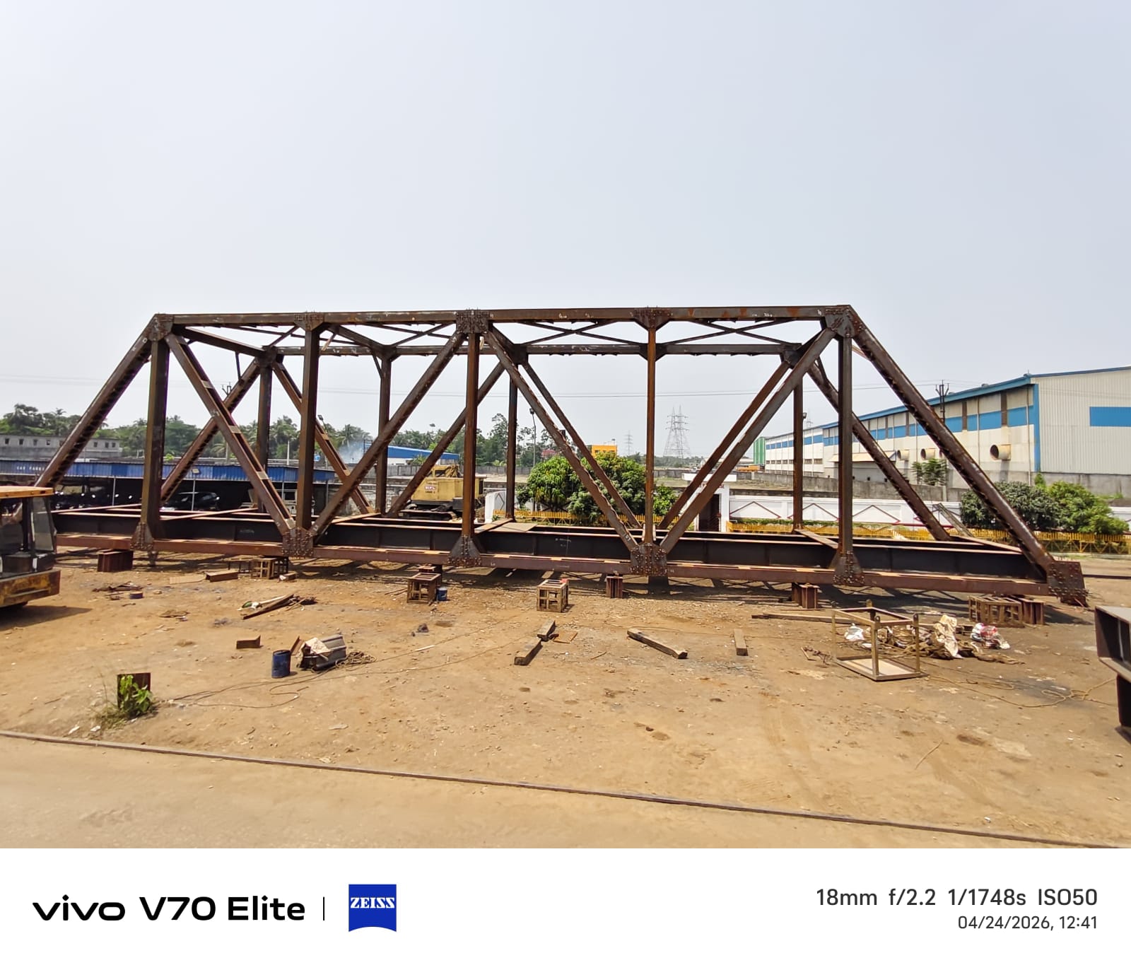 Fabricated bridge girder