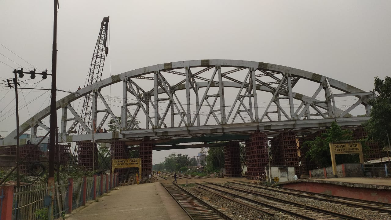 Fabricated bridge girder