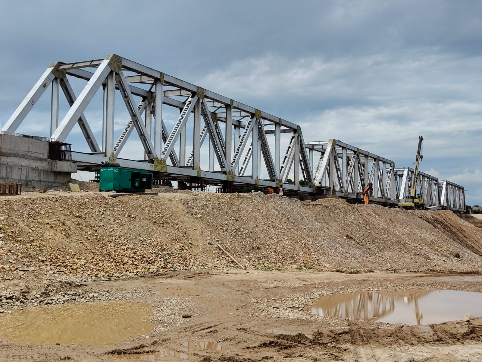 Fabricated bridge girder